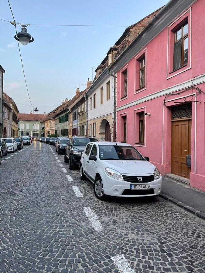 World Studio Africa Sibiu Bagian luar foto
