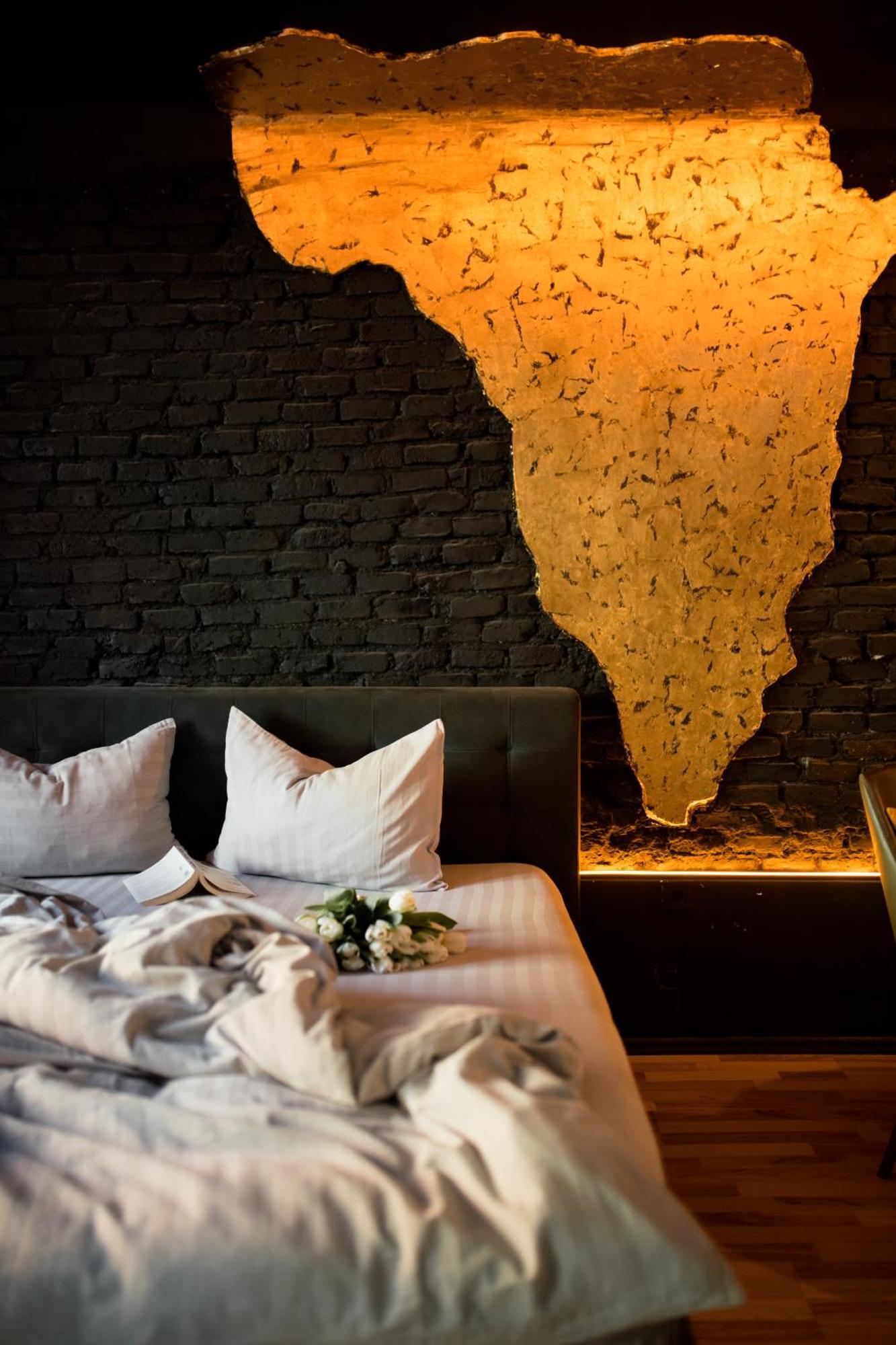 World Studio Africa Sibiu Bagian luar foto